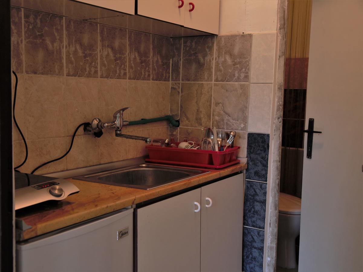 Hostel Belgrade Shungit Dragana Jeftica Br 10 외부 사진